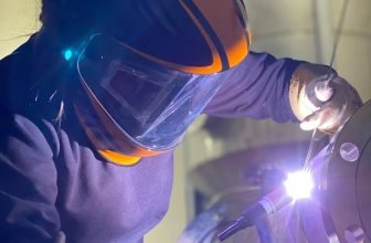 yeswelder helmet review