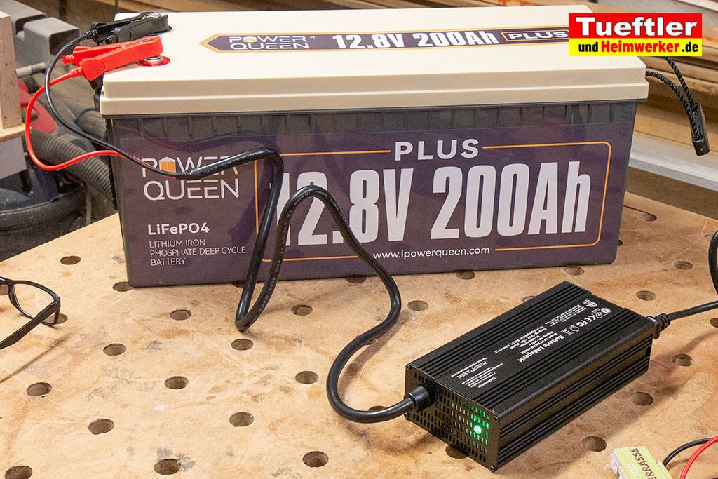 power queen battery charger