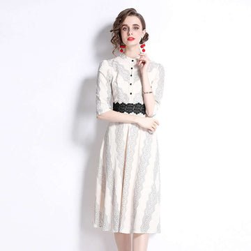 Sign Up And Get Special Offer At Vogue Dash